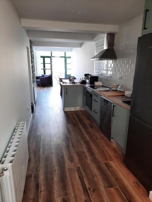 Apartamentos El Muelle Комильяс Экстерьер фото